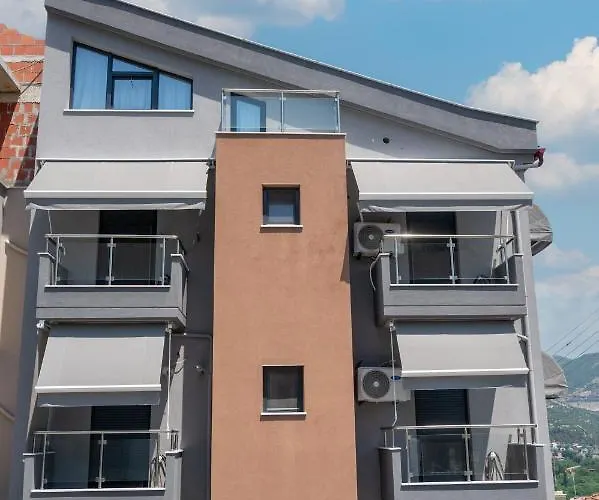 Dns Apartments